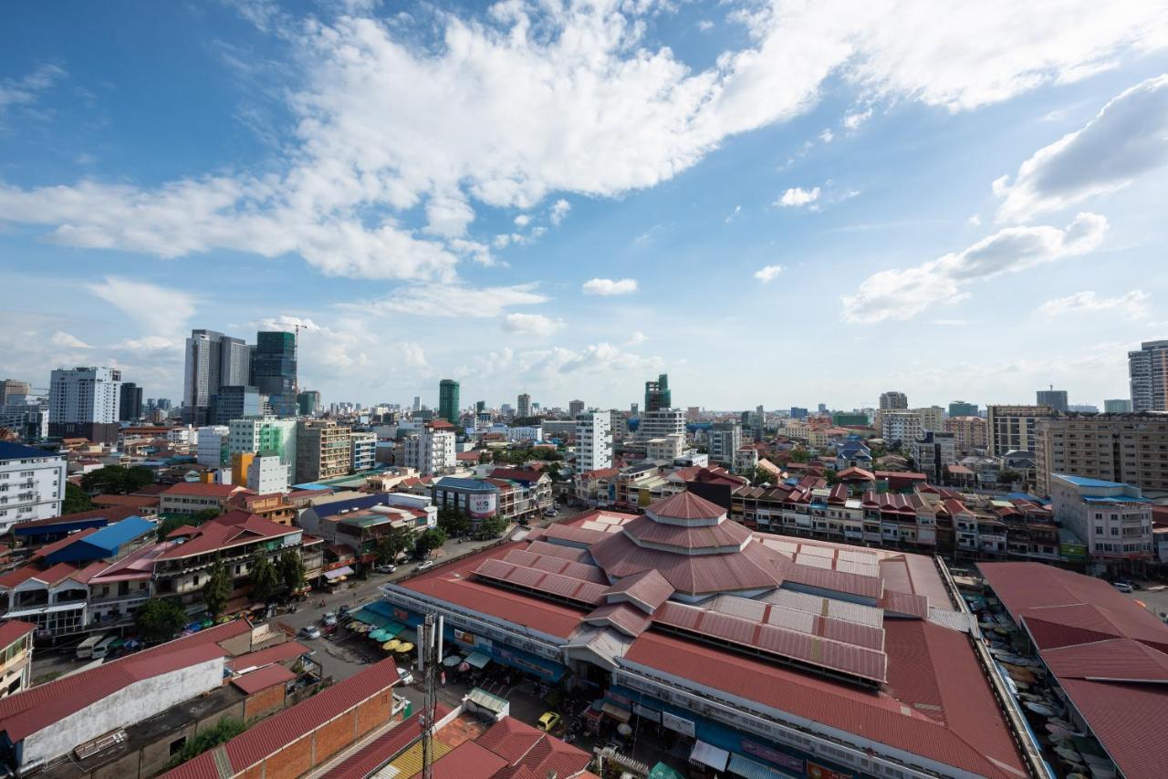 Amata Residence Phnom Penh Bagian luar foto