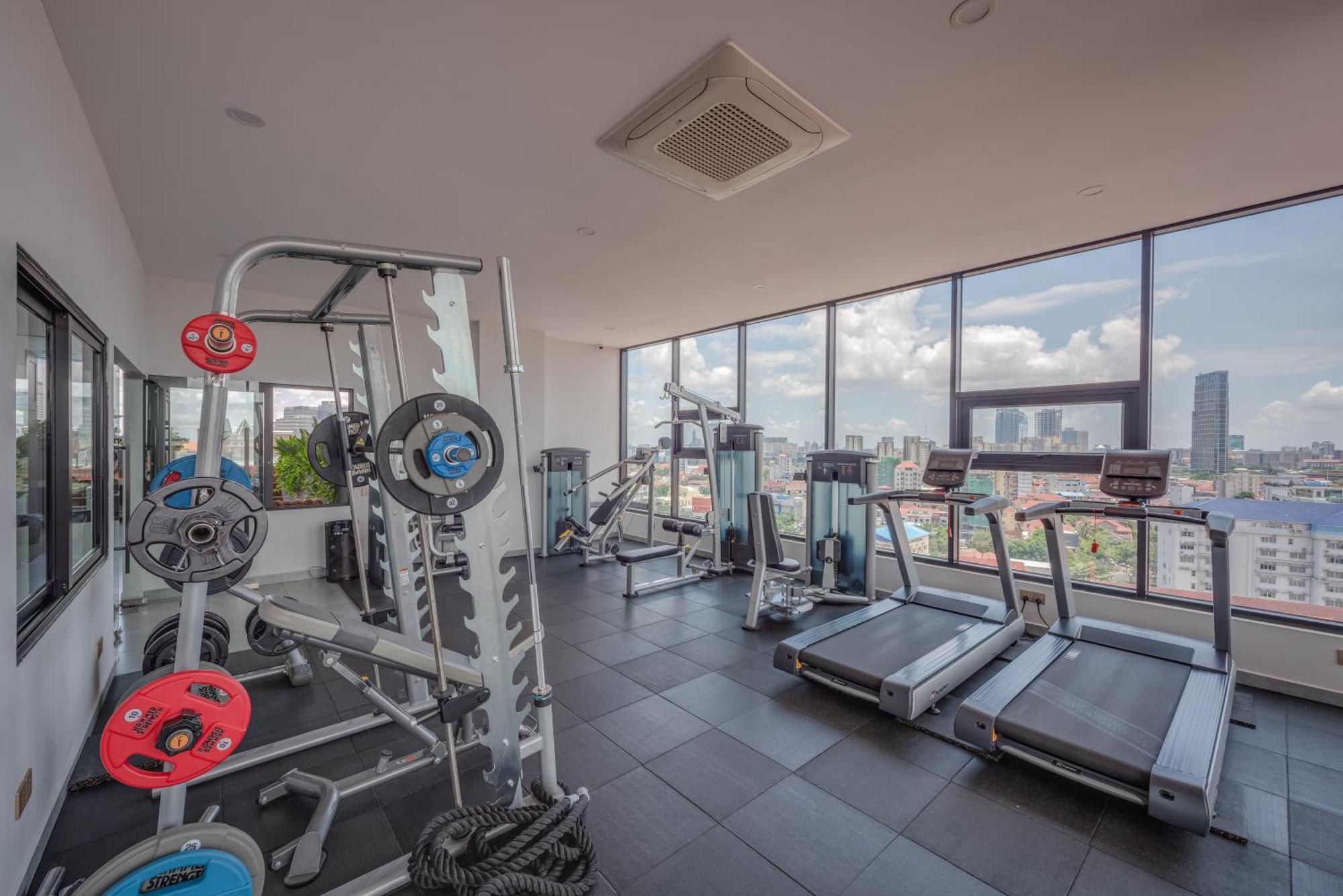 Amata Residence Phnom Penh Bagian luar foto